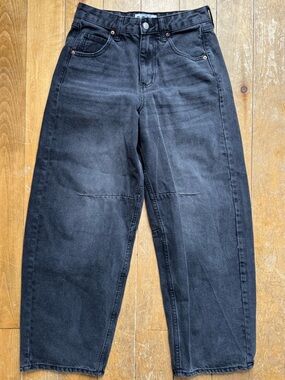 S.O.N.G Women’s Black Barrel Jeans 3/26